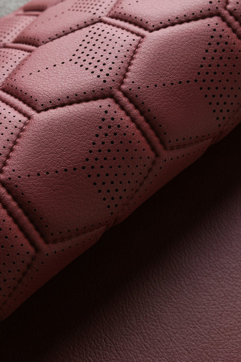 Synthetic Leather．Transportation-